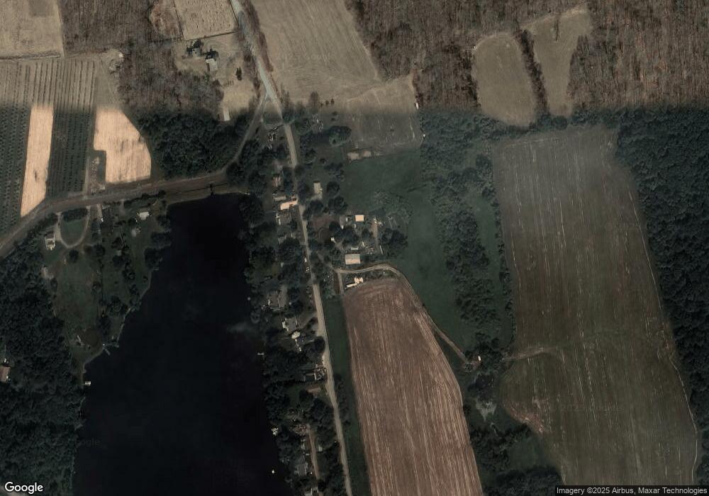 102 E Quasset Rd, Woodstock, CT 06281 - photo 1