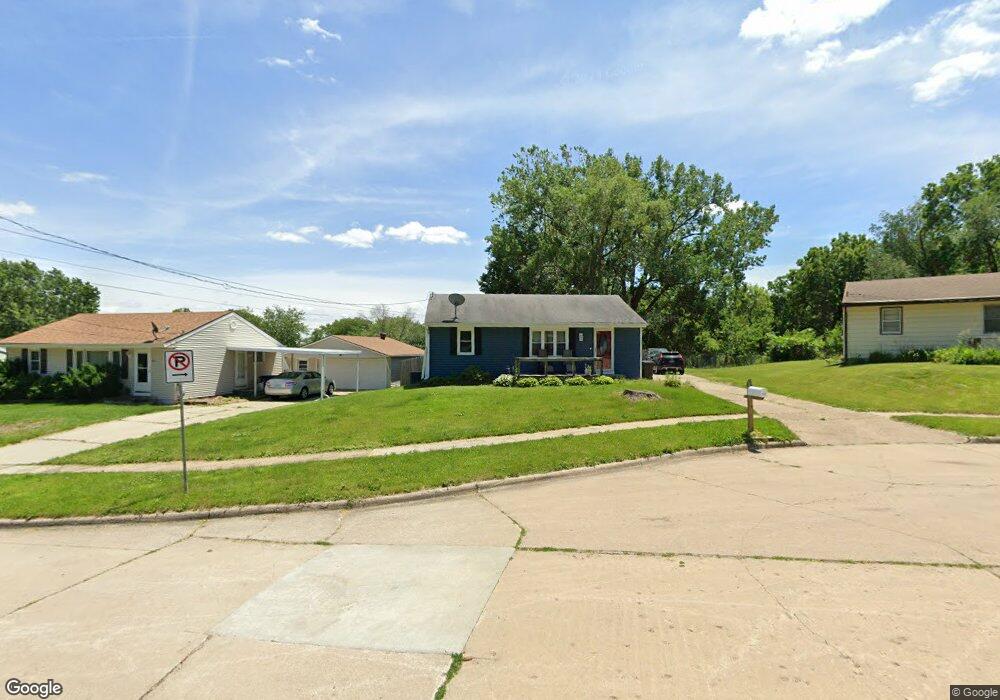 2941 E Seneca Ave, Des Moines, IA 50317 - photo 1