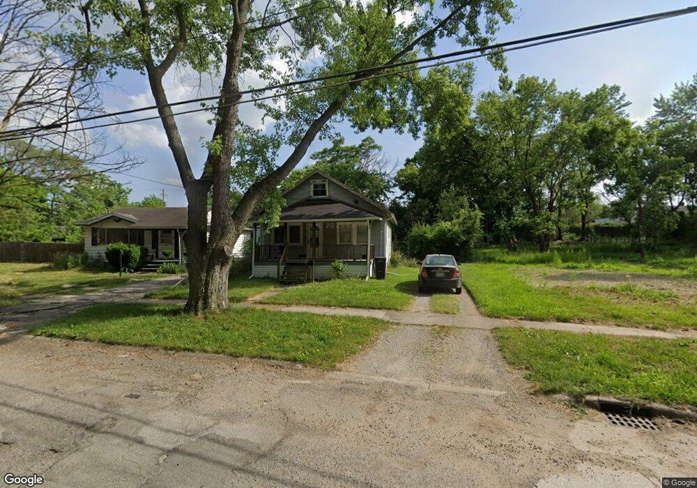 2530 Churchill Ave, Flint, MI 48506 - photo 1
