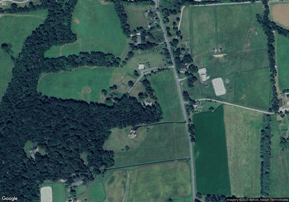 19293 Silcott Springs Rd, Purcellville, VA 20132 - photo 1