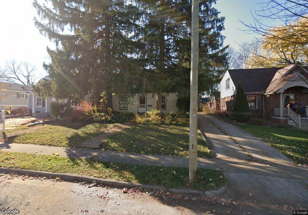 706 Hutchins Ave, Ann Arbor, MI 48103 - photo 1