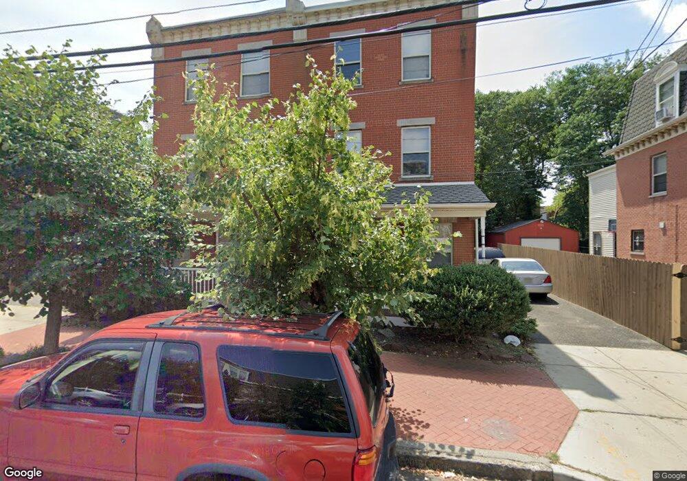 560 Washington St, Camden, NJ 08103 - photo 1
