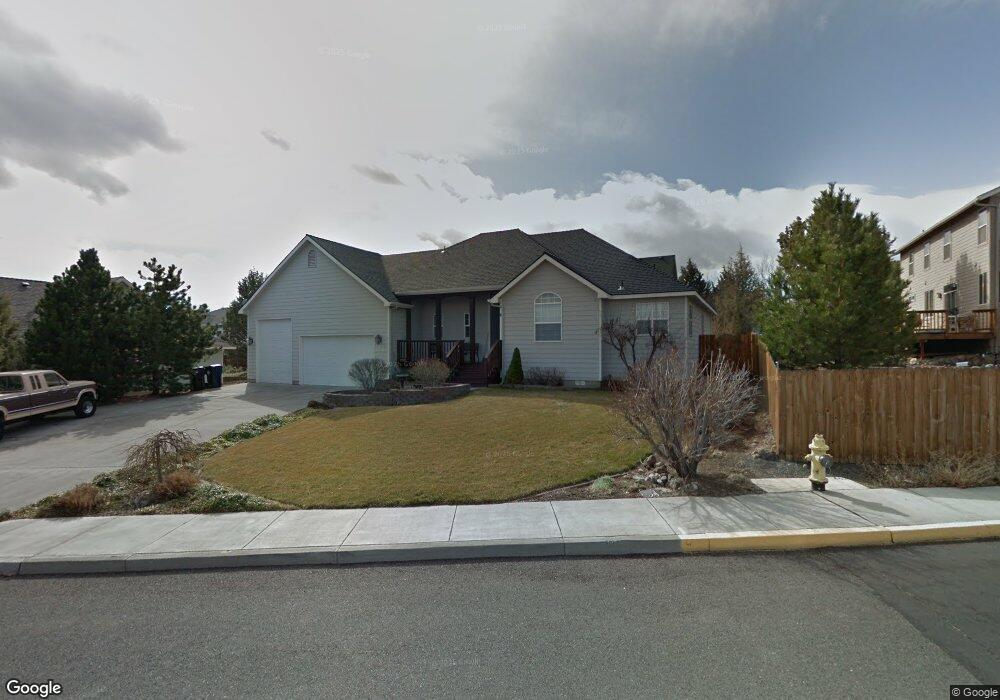 3840 SW Summit Ave, Redmond, OR 97756 - photo 1