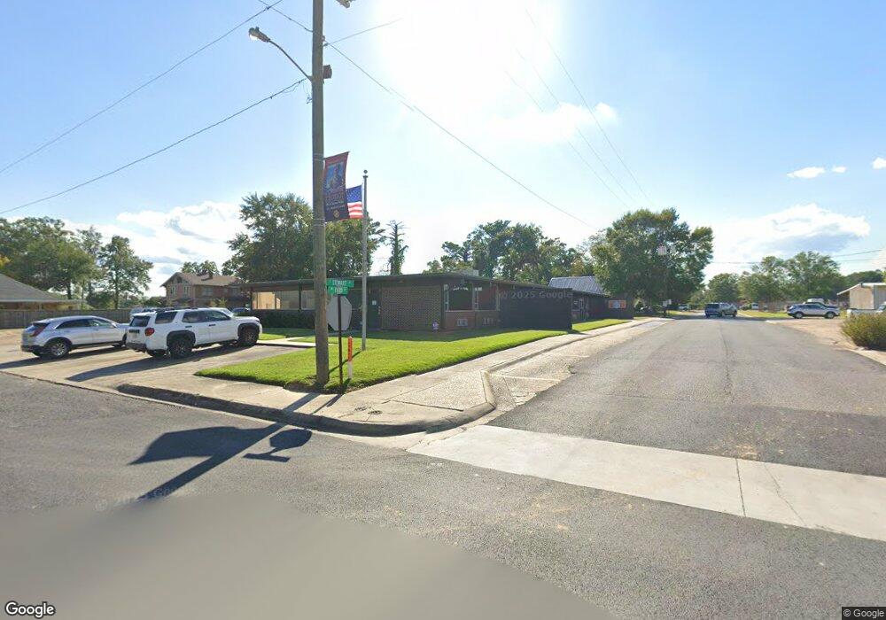 203 W 3rd St, Deridder, LA 70634 - photo 1