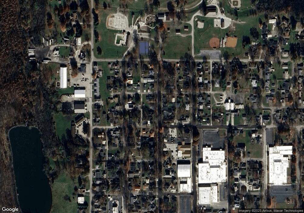 1215 4th St, Covington, IN 47932 - photo 1