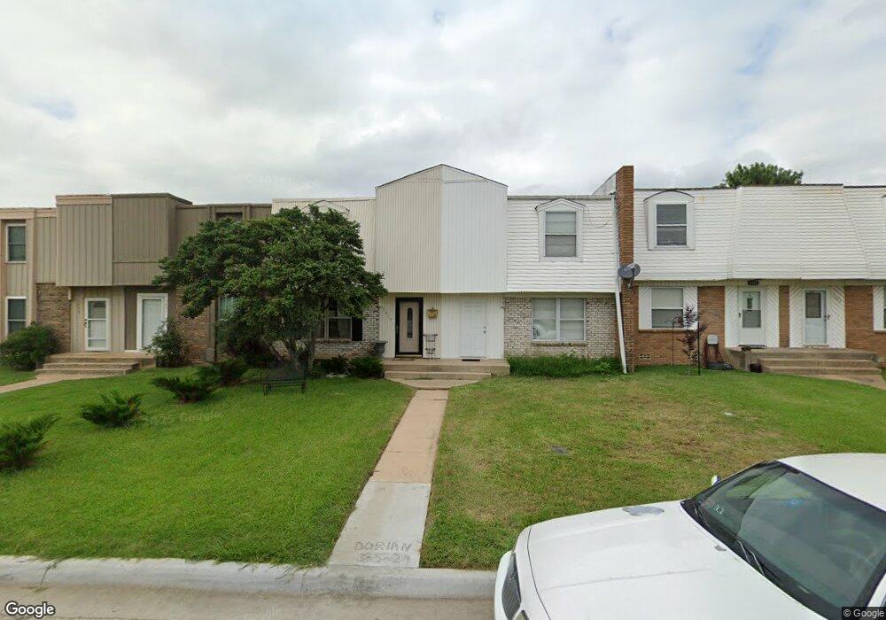 1428 Stoneridge Manor, Ardmore, OK 73401 - photo 1