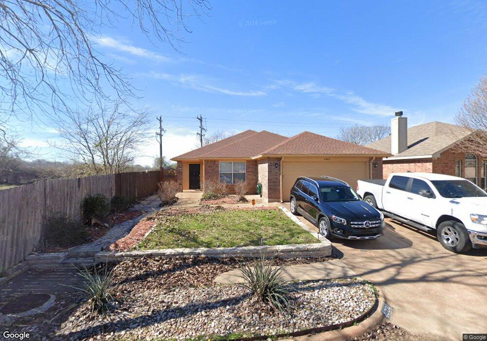 4000 Sapphire Ln, Granbury, TX 76049 - photo 1