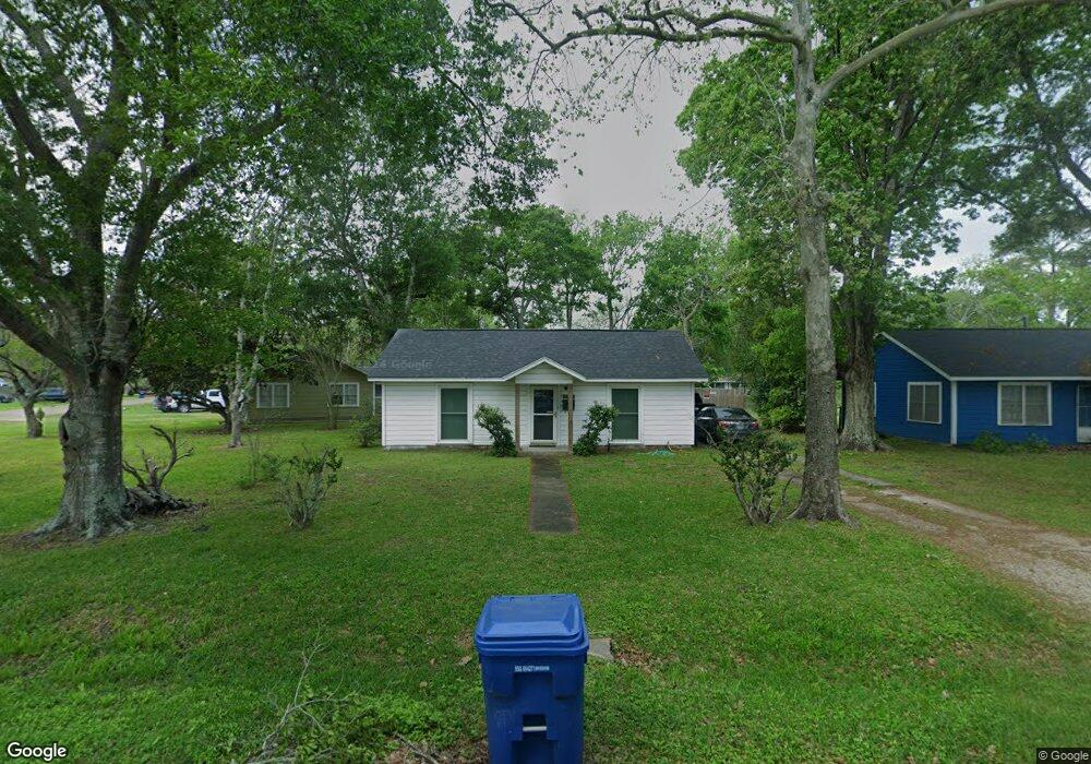 1716 Gloria Ave, Bay City, TX 77414 - photo 1