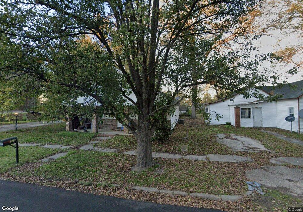 316 W 4th St, Stuttgart, AR 72160 - photo 1