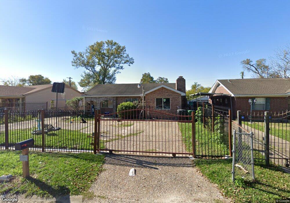 10723 Royal Pine Dr, Houston, TX 77093 - photo 1