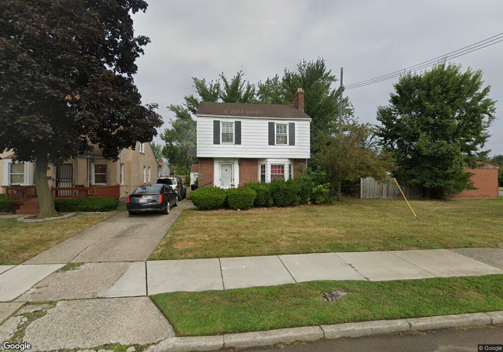 18961 Mallina St, Grosse Pointe, MI 48236 - photo 1