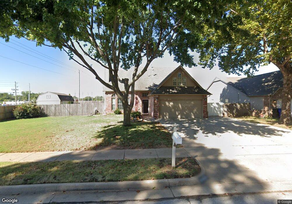 6406 S Date Place, Broken Arrow, OK 74011 - photo 1