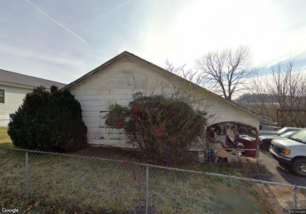 2102 E Myrtle Ave, Johnson City, TN 37601 - photo 1