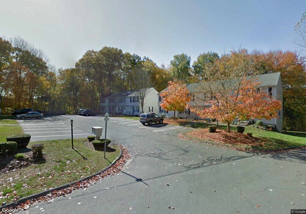 9 Periwinkle Ln, Glastonbury, CT 06033 - photo 1