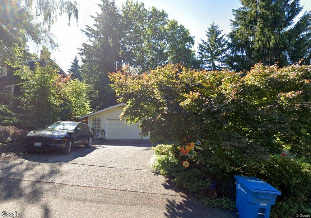 7001 81st Ave SE, Mercer Island, WA 98040 - photo 1