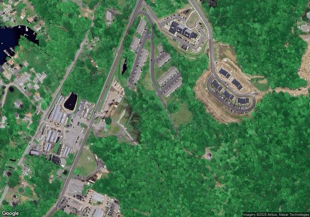 302 Lake Vista Dr unit 302, East Hampton, CT 06424 - photo 1