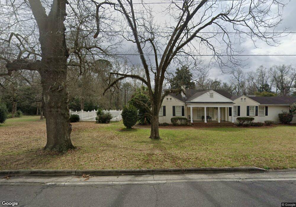 308 W Smith St, Claxton, GA 30417 - photo 1
