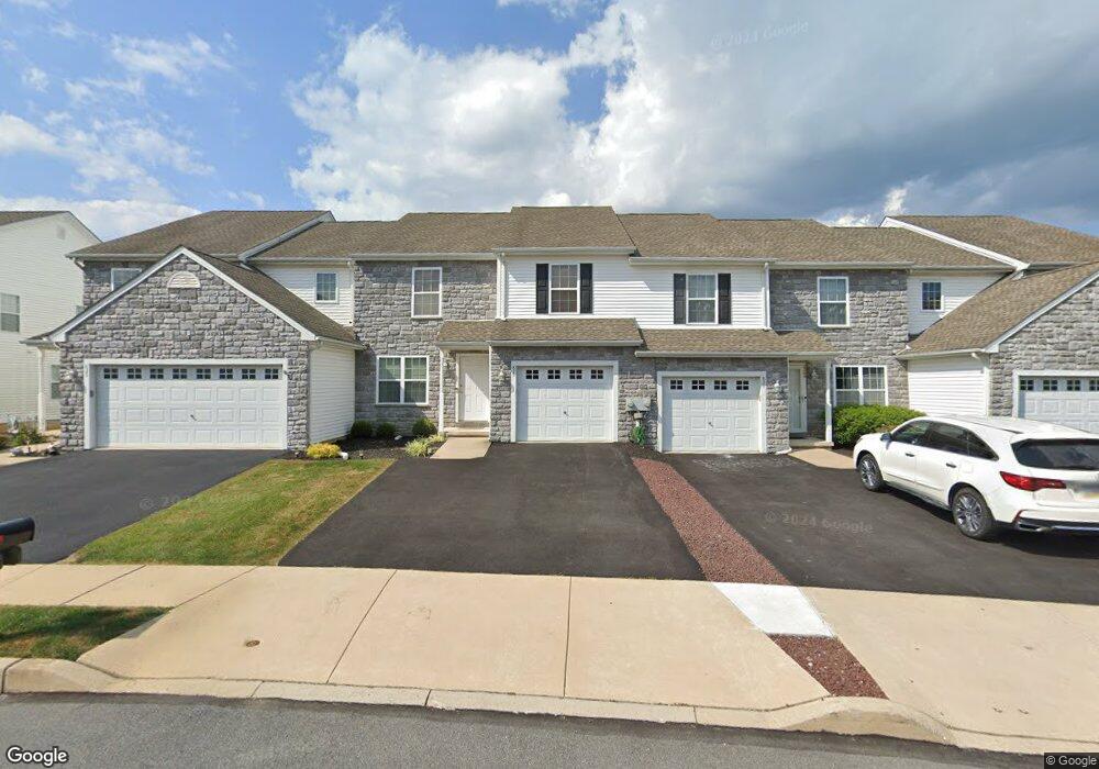 825 N Fork Dr unit 20, Easton, PA 18040 - photo 1