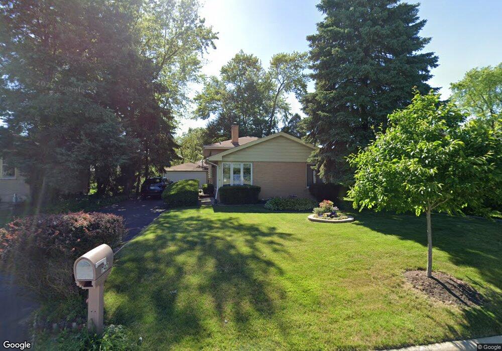 742 N Parker St, Elmhurst, IL 60126 - photo 1