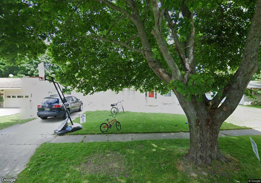 404 Ottawa Dr, Oscoda, MI 48750 - photo 1