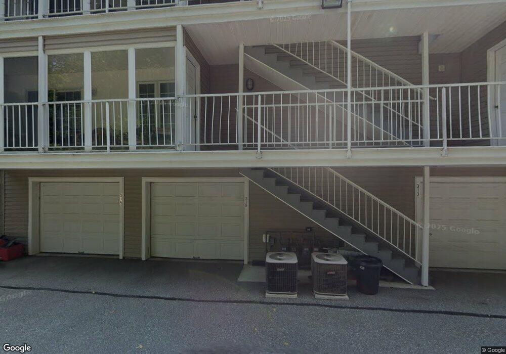 503 Meadowecrest Cir, Ludlow, MA 01056 - photo 1