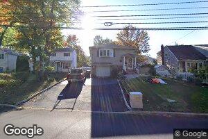 76 Chain o Hills Rd, Iselin, NJ 08830