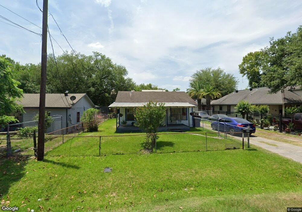 9205 Shoreham St, Houston, TX 77093 - photo 1
