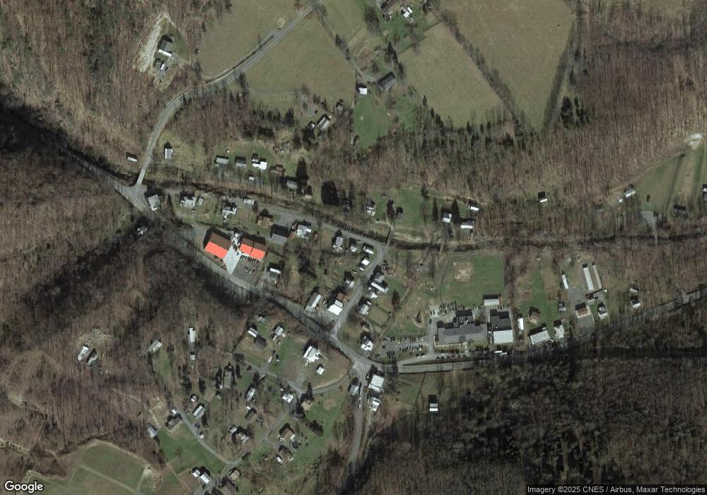 186 Water St, Maysville, WV 26833 - photo 1