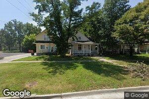 1015 SW 10th Ave, Topeka, KS 66604