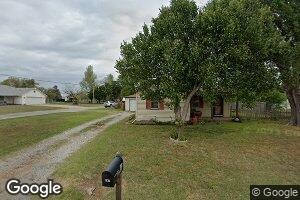 808 SW Burt St, Minco, OK 73059