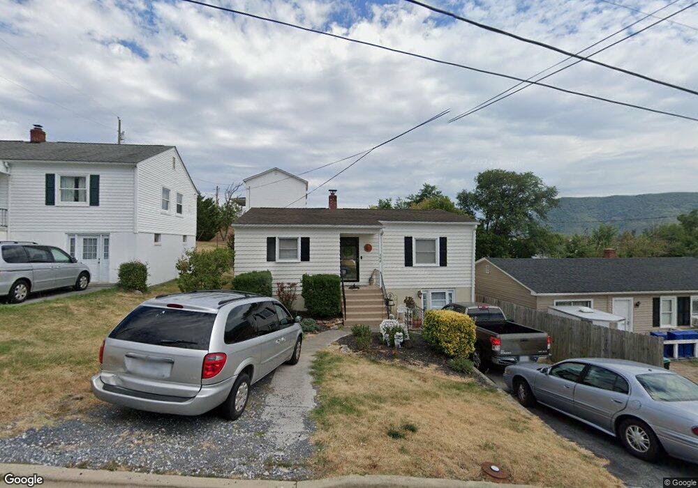 388 Stonewall St, Strasburg, VA 22657 - photo 1