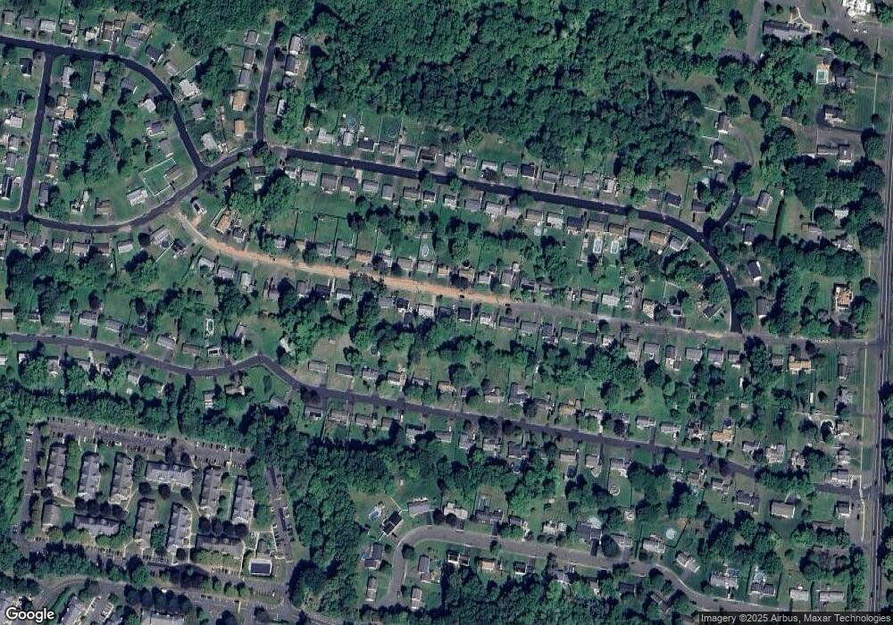 39 Broadleaf Ln, Enfield, CT 06082 - photo 1