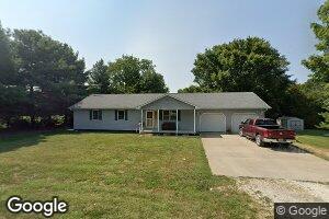 1225 Brooklane Dr, Carrollton, IL 62016