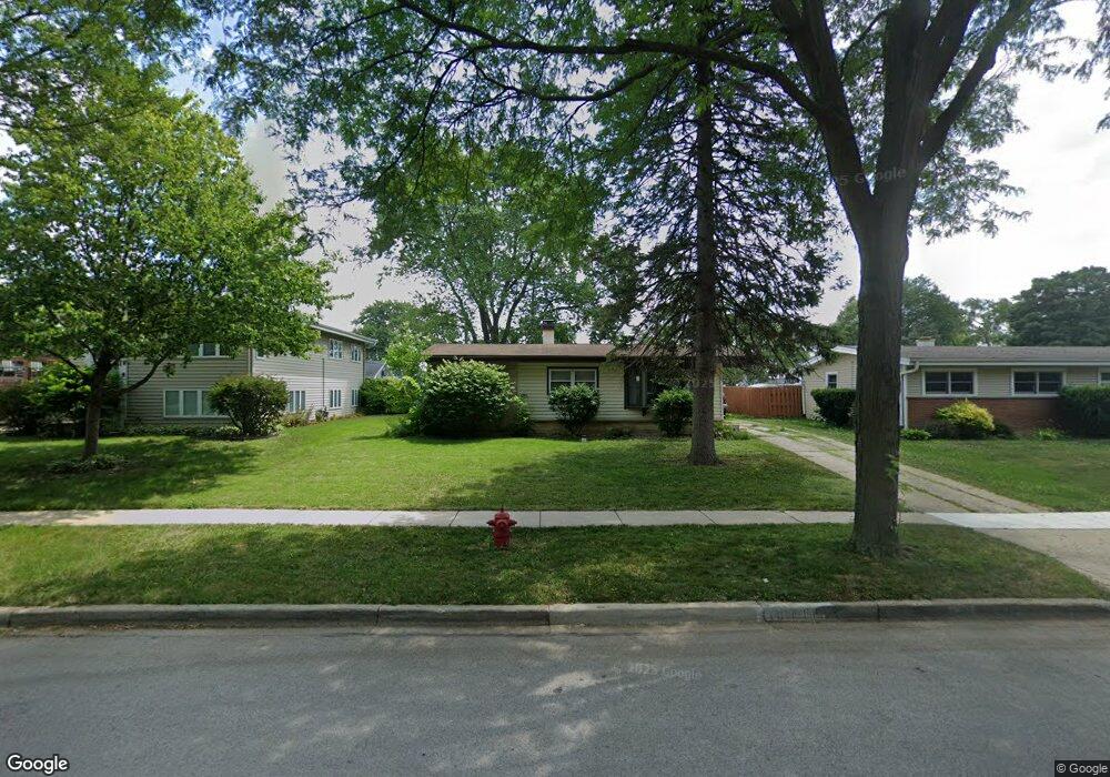 4002 Wren Ln, Rolling Meadows, IL 60008 - photo 1