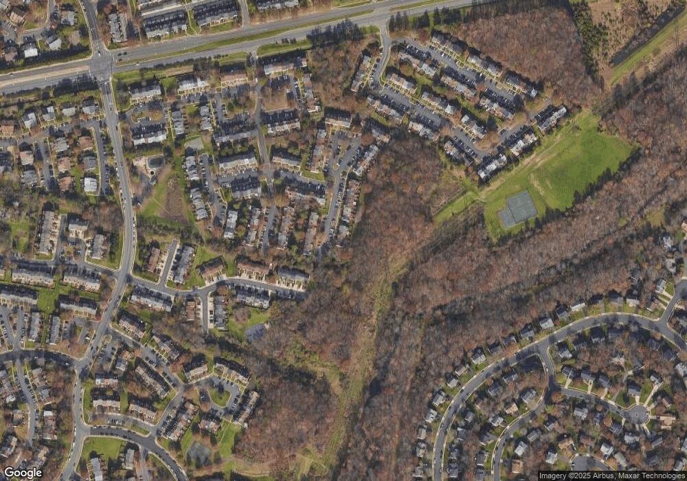 13904 Gunners Place, Centreville, VA 20121 - photo 1