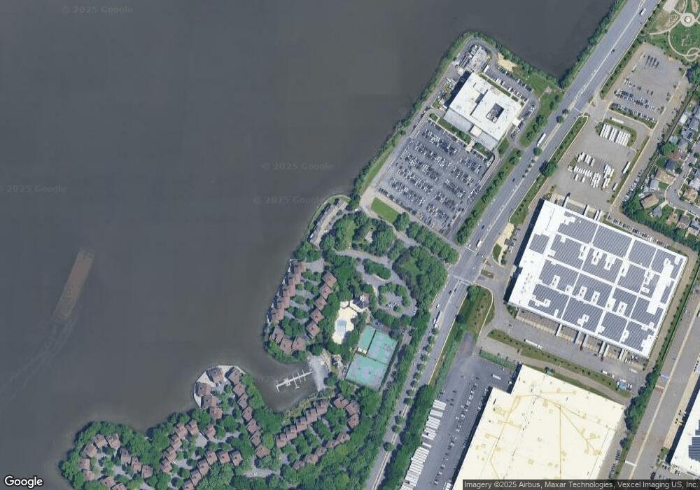 53 Harbor Key unit 53, Secaucus, NJ 07094 - photo 1