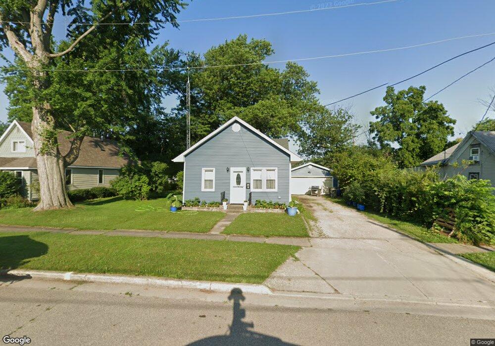 111 Featherbone Ave, Three Oaks, MI 49128 - photo 1