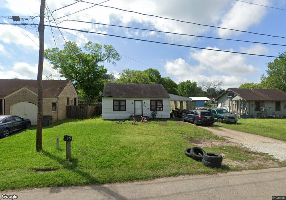 2512 1st St, Bay City, TX 77414 - photo 1