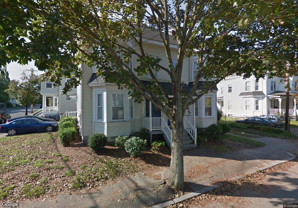 61 Taylor St unit 61 Taylor St, Waltham, MA 02453 - photo 1