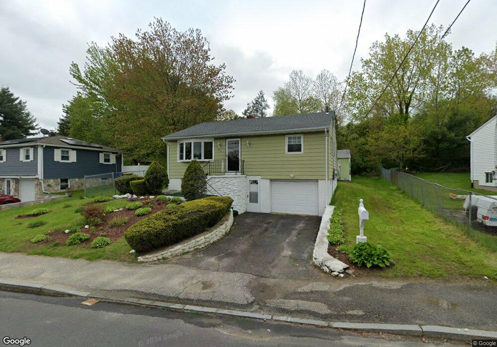 239 Bucks Hill Rd, Waterbury, CT 06704 - photo 1