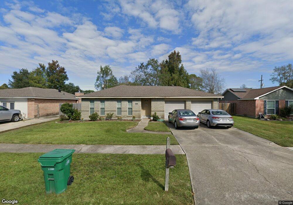 305 Cawthorn Dr, Slidell, LA 70458 - photo 1