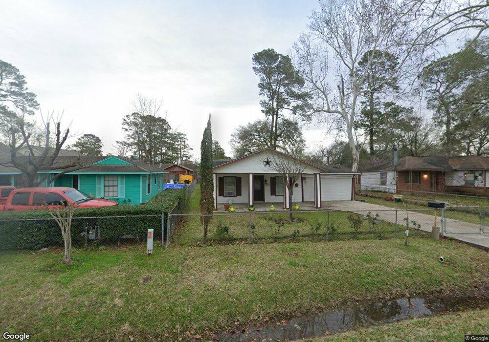 10124 Donald Dr, Houston, TX 77076 - photo 1