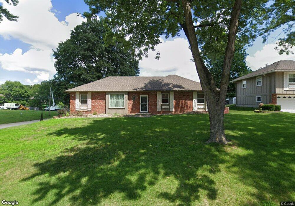 6901 Reeder St, Shawnee, KS 66203 - photo 1