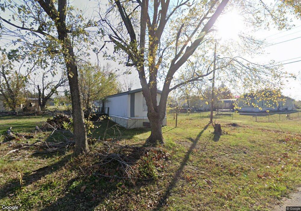 1308 W Trudgeon St, Henryetta, OK 74437 - photo 1