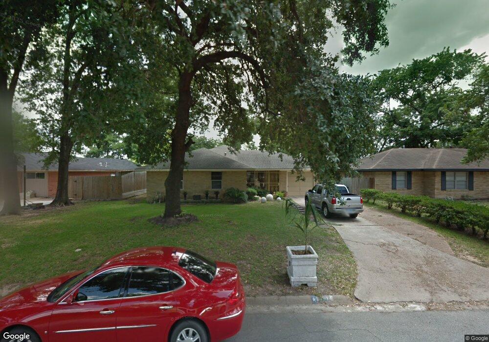 907 W 30th St, Houston, TX 77018 - photo 1