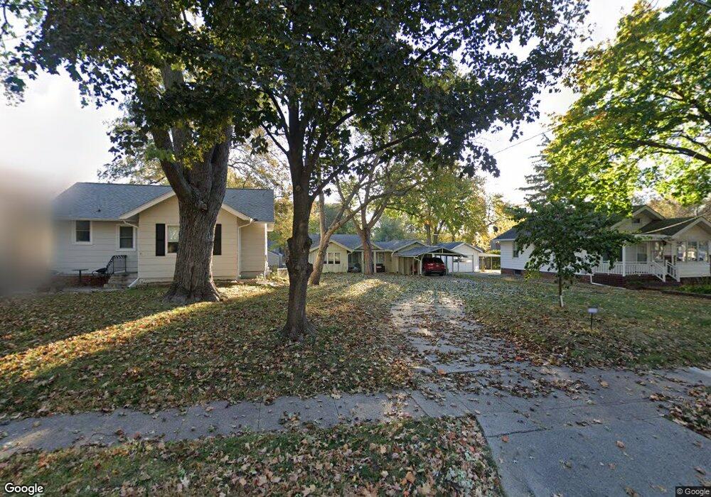 2005 39th St, Des Moines, IA 50310 - photo 1