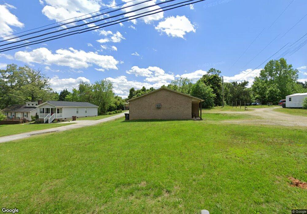 2900 Triangle Lake Rd, High Point, NC 27260 - photo 1