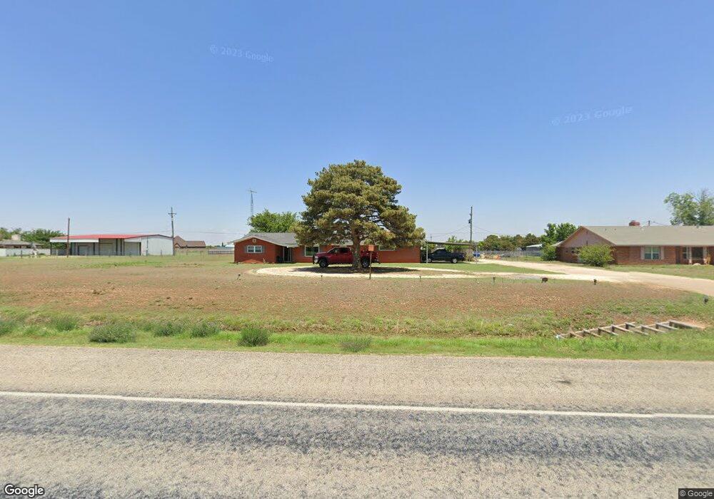 7208 Olton Rd, Plainview, TX 79072 - photo 1