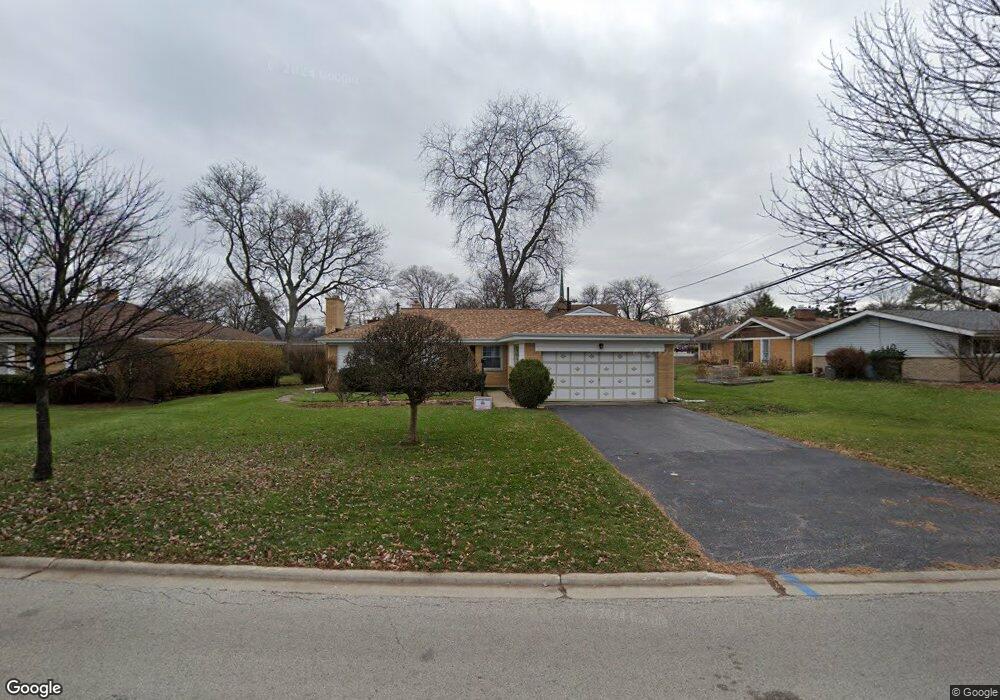 2325 Robincrest Ln, Glenview, IL 60025 - photo 1