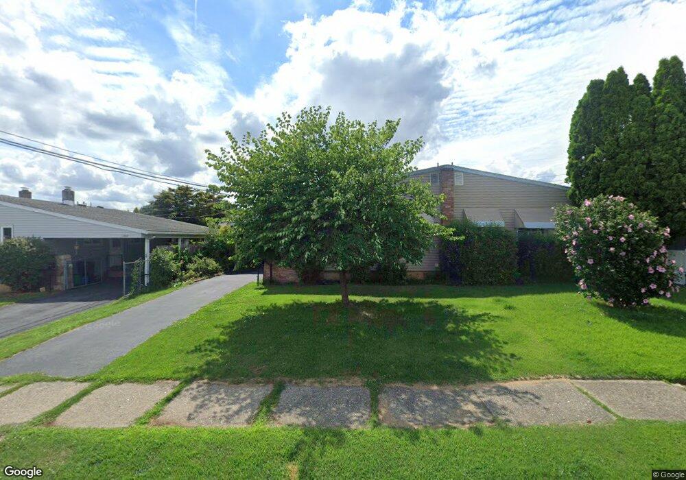 1511 Elayne St, Bethlehem, PA 18017 - photo 1